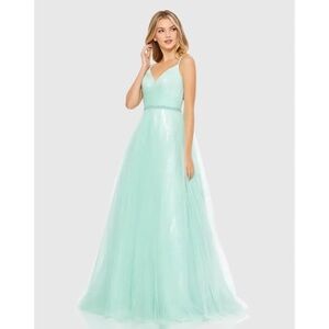 NWT Mac Duggal V-Neck Tulle Ballgown with Embellished Belt - size 8